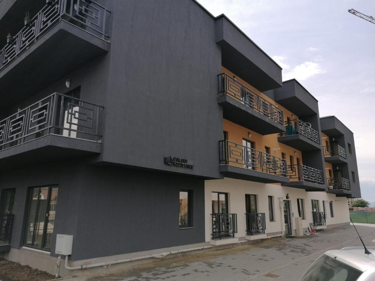 Ama Apartament Cu Terasa 50 Mp & Parcare Brasov Luaran gambar